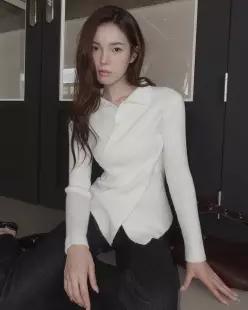 [모어렌] [MADE] 뮤트얼 랩 카라 버튼 니트