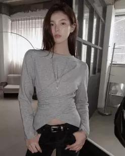 [모어렌] [MADE] 소엔티 라운드 랩 버튼 니트