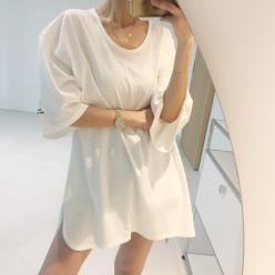 이지룩 유넥 레터링패치 루즈핏 트임 롱 반팔티셔츠 (2color)