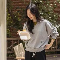포틀랜드 자수 브이넥맨투맨