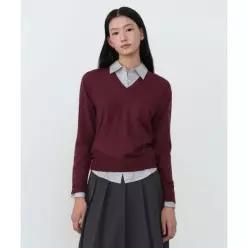 무신사 스탠다드 MUSINSA ANDARD WOMAN 우먼즈 에센셜 브이 넥 니트 버건디