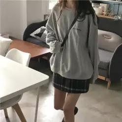 [라일리여성의류] Rly 네이비 루즈핏 맨투맨 레이어드룩 감성