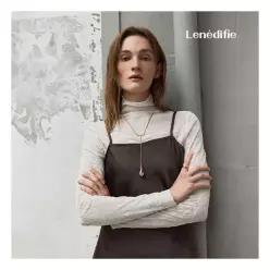르네디피 26F/W 벨벳 플라워 티블라우스 2종 1466279