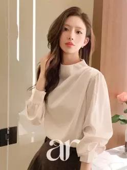 (하객룩블라우스) 하이넥 숄더 셔링 드레이프 새틴 블라우스 연말룩 오피스룩 bs8568