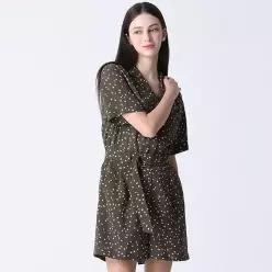 [하프클럽/]오픈카라 숏 점프수트 (택가격 228000원)