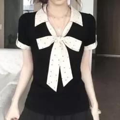 [라일리여성의류] Rly 도트 리본 카라 반팔 티셔츠