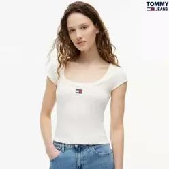 백화점 타미진스 여성 슬림핏 뱃지 로고 스퀘어넥 립 반팔 티셔츠 T32G6TTO11TWT1