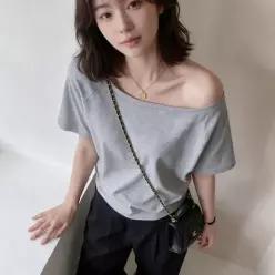 [하프클럽/]반팔 티셔츠 오프숄더 루즈핏 보트넥 언발 데일리 여름 상의 외