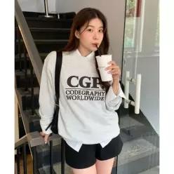 코드그라피 CGP 스퀘어 로고 맨투맨_오트밀 CBEBUTL020OT 494422