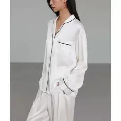 미치코런던코시노 글 실키 파자마 세트 크림 아이보리