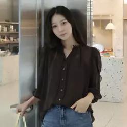[롯데백화점]씨씨콜렉트 볼륨 소매 셔링 블라우스(이너탑 셋트) C263MSC007