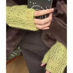 매장정품 LMOOD WOMEN SERENE Wool Mohair Hand Warmer Olive