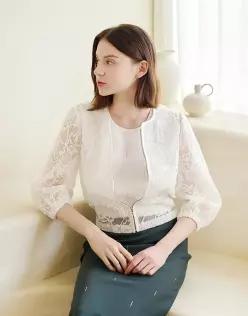 [미니멈][미니멈] 비즈 크롭 블라우스 MYCAWB7270