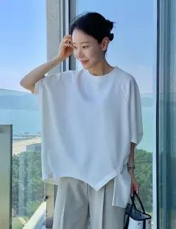 말랑쿠션 절개 언발 루즈핏 반팔티 (2 color)