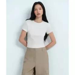 MUSINSA STANDARD WOMAN 우먼즈 슬림 크롭 크루 넥 티셔츠 [크림]