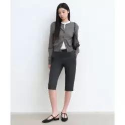 MUSINSA STANDARD WOMAN 우먼즈 로 라이즈 카프리 팬츠 [그레이]