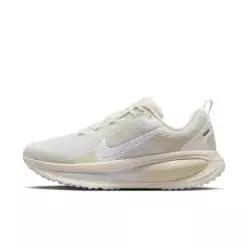 Nike 여성 보메로 18 로드 러닝화 7741585