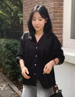 MADE 플리츠 브이넥 블라우스 (2 color)
