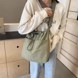 데일리 바스락 모아 스트링 심플 크로스백 가벼운 캐주얼 트렌디 사이드 숄더백