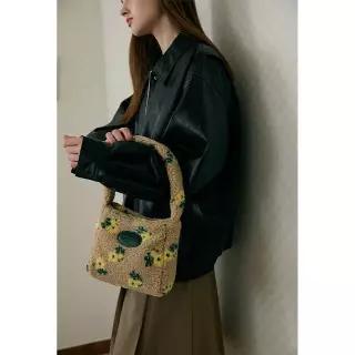 FLOWER BOUCLE BAG AQ7ABA07