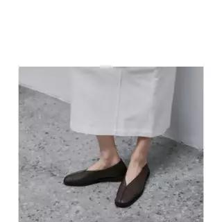 EPURE ODE V-Cut Flats (2color)