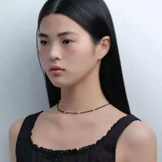 무신사 스탠다드 우먼 우먼즈 크리스털 비즈 네크리스 블랙 5211951