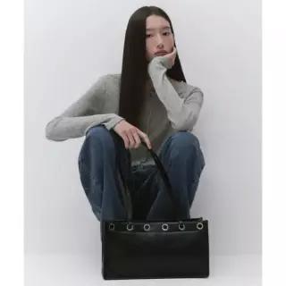무신사스탠다드 MUSINSA STANDARD WOMAN 우먼즈 그로밋 바게트 숄더백 [블랙]MEFBG0D87-BK 172324
