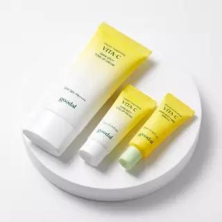 [리뉴얼] 구달 청귤 비타C 잡티케어 톤업 크림 50ml 기획 (+5ml + 세럼 5ml)