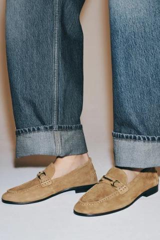 ZARA 메탈 아플리케 스웨이드 로퍼 - 베이지 1516/810/102
