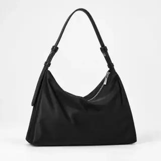 MUSINSA STANDARD WOMAN 우먼즈 나일론 호보백 [블랙]