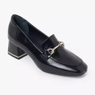 세라 에디션 등장식 소가죽 로퍼 5CM O52P012