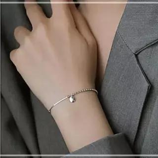 미니멀 패션 얇아 손목이 보이는 데일리 여성 팔찌 XWFD7801