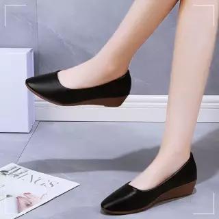 여성 단화 웨지힐 구두 스틸레토 데일리 로우굽 경량 UWEB3991