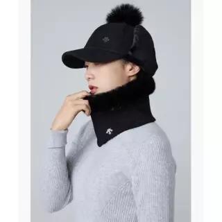 데상트 골프 여성 귀달이 방한캡 DQ42WFCPO1 5554479 _BLKG