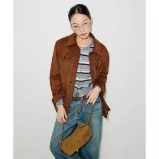 LEE 스몰 소프트 스퀘어백 카멜