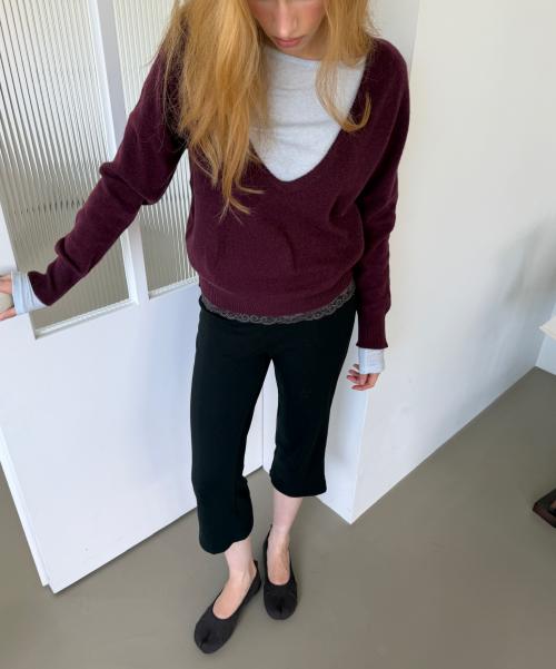 PURE WOOL DEEP V KNIT (DARK PURPLE)