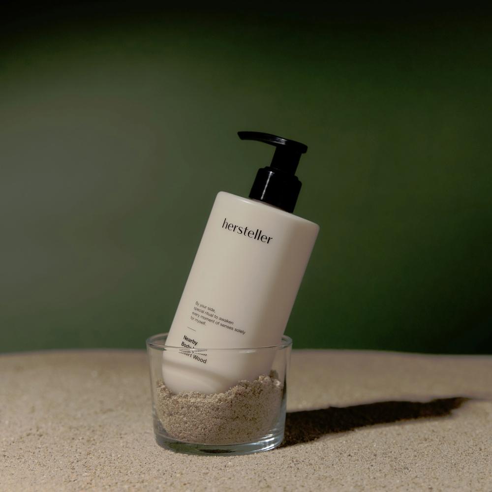 니어바이 바디 로션 데저트 우드 300ml