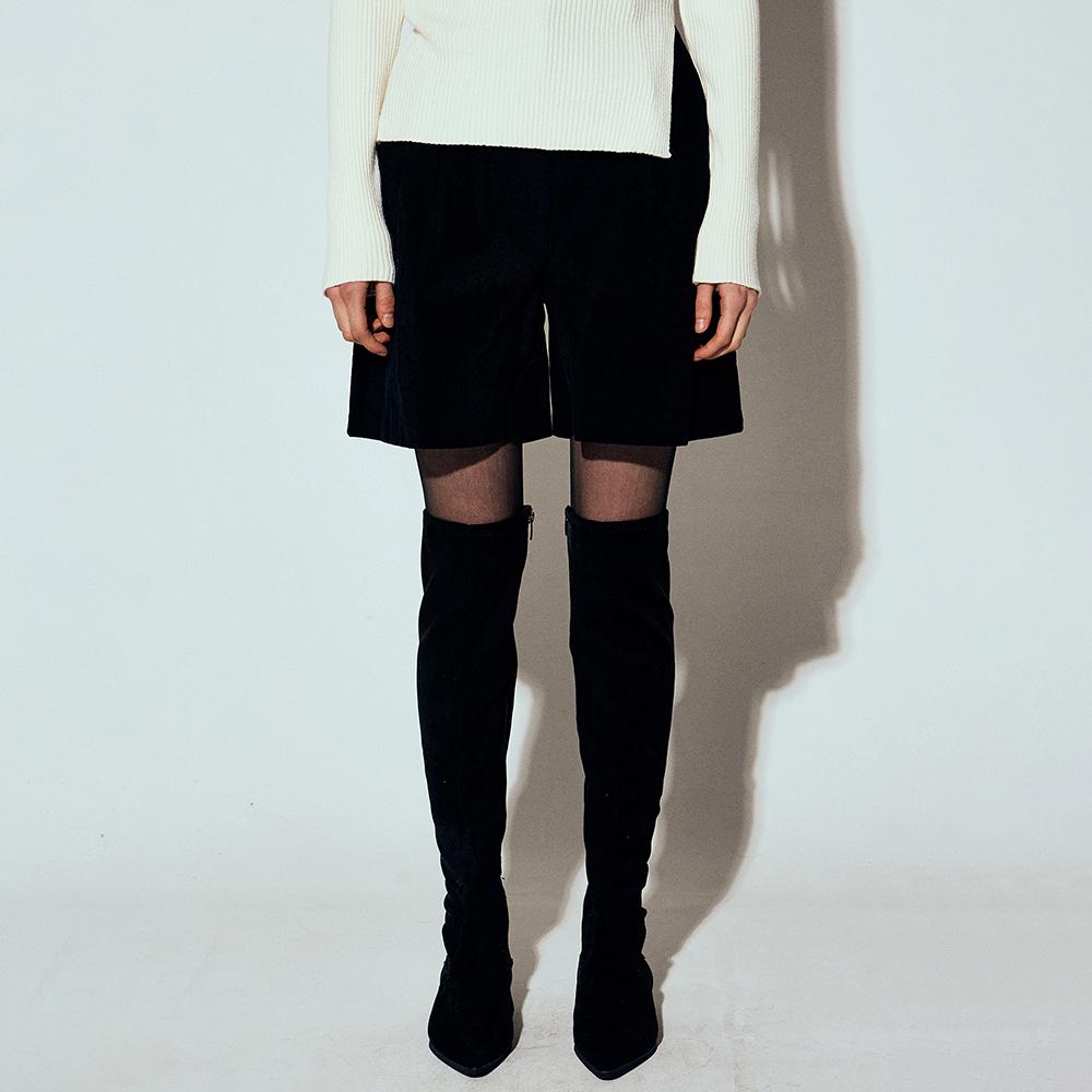 CORDUROY TWO TUCK BERMUDA PANTS_BLACK