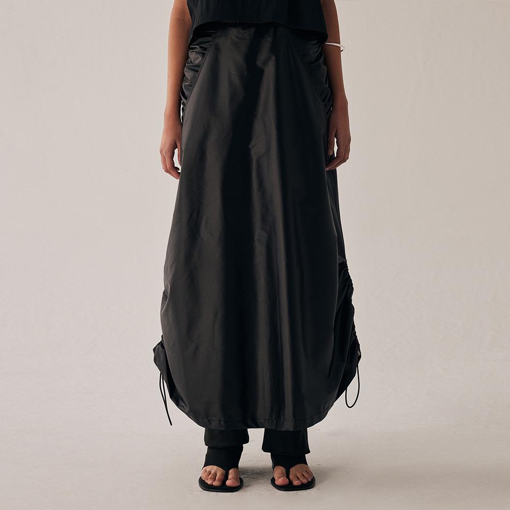 Shirring Layered Long Skirt [ Black ]
