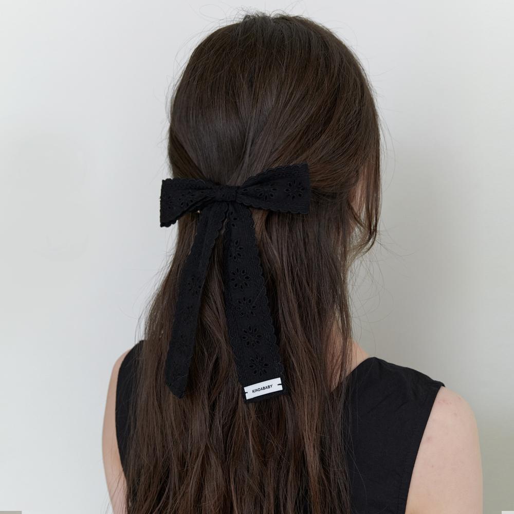 nostalgia tail ribbon pin - black
