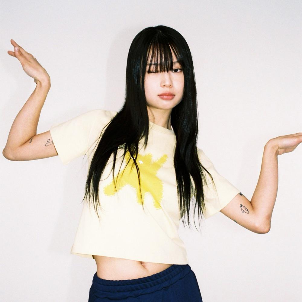 FLASHED CATS EYE CROP T-SHIRTS [YELLOW]