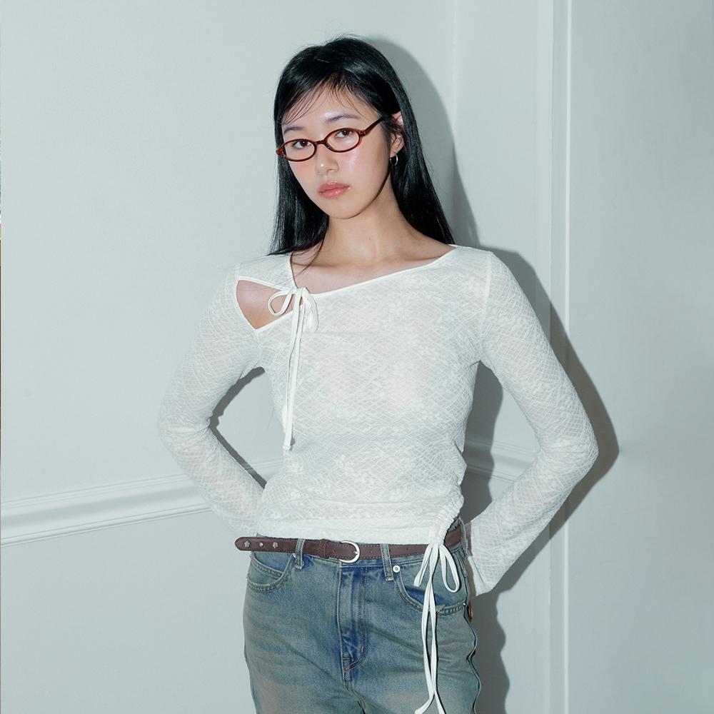 LACE CUT OUT T-SHIRT (IVORY)