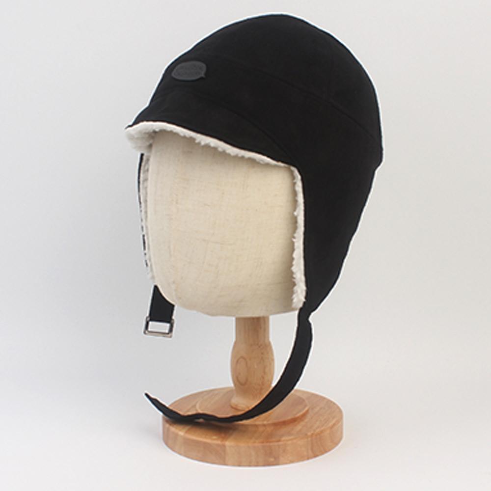 [유니버셜케미스트리] Suade Black Earflap Cap 귀달이모자
