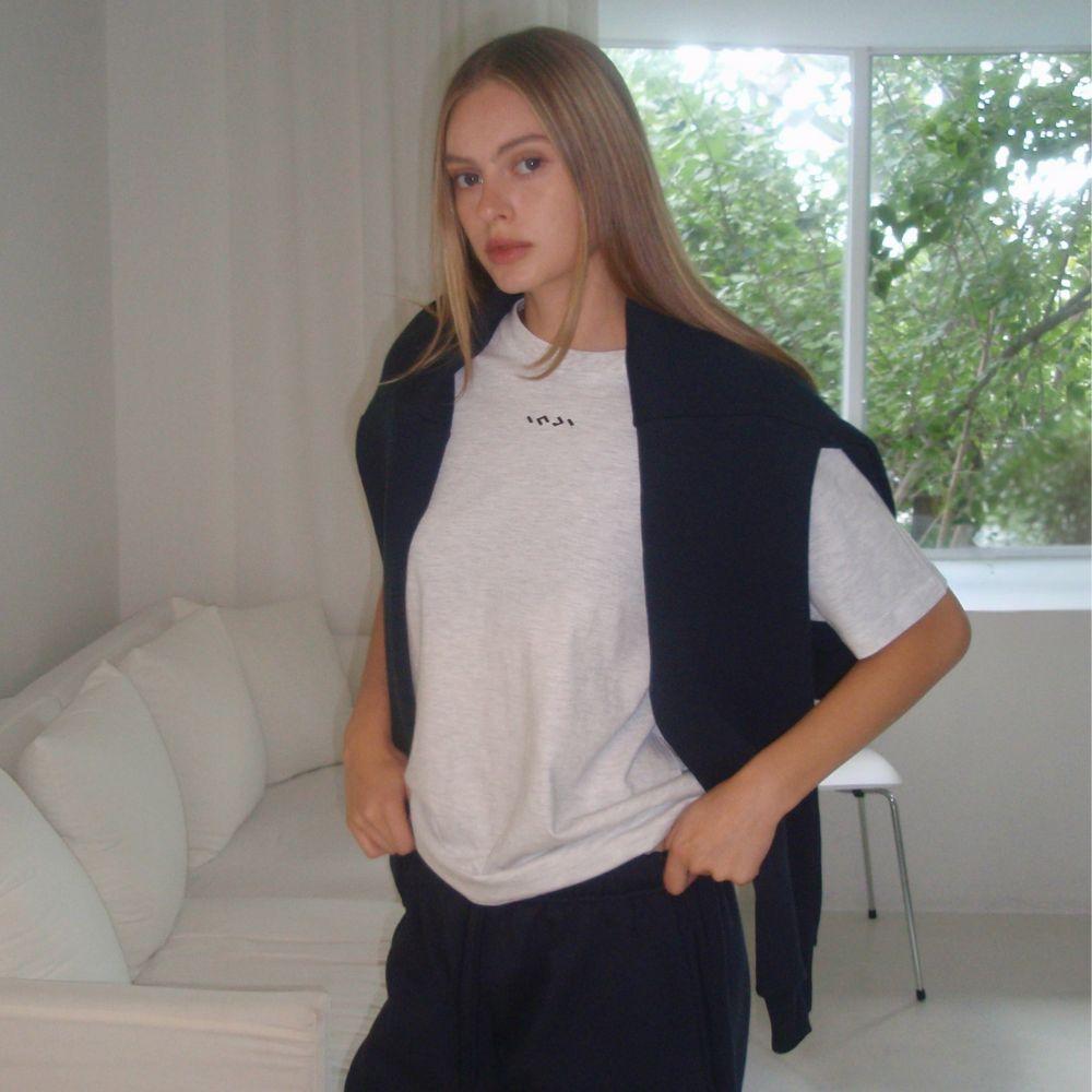 INJI Boxy Tee 라이트그레이