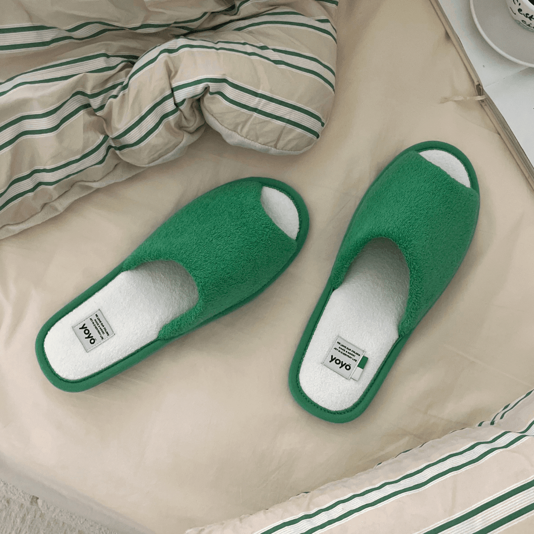 TERRY WASHABLE TWO-TONE ROOM SHOES (GREEN/WHITE)