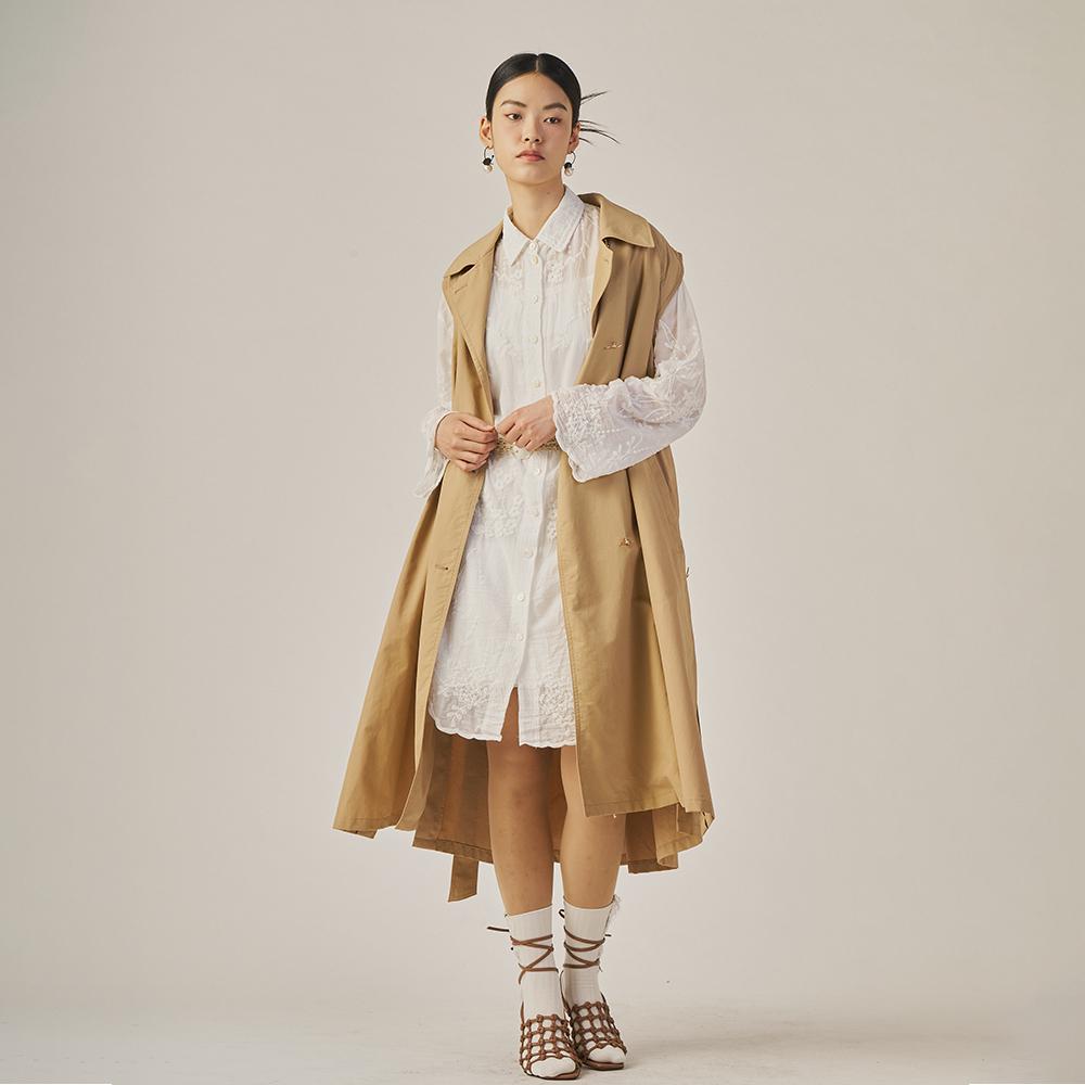 더블 여밈 버버리 베스트