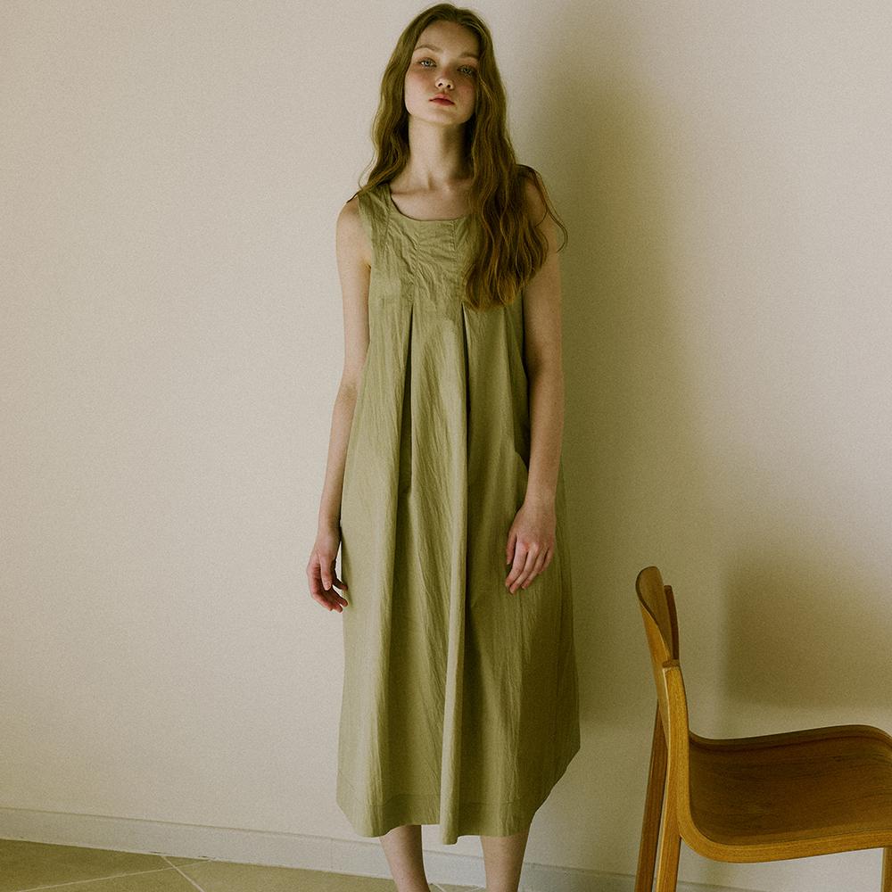 Cotton Nylon Pintuck Dress (Beige)