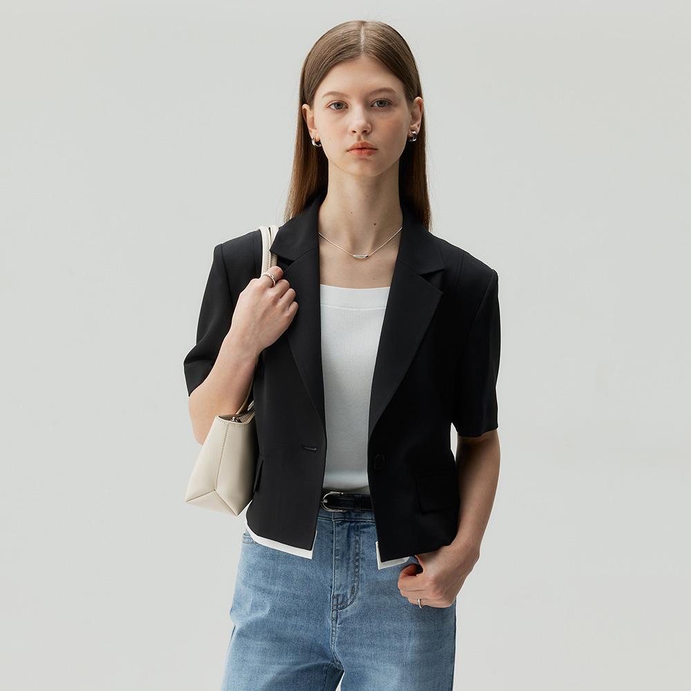 [W][COUTURE]밑단 배색 크롭 반팔 자켓 - 2color MZJK3270