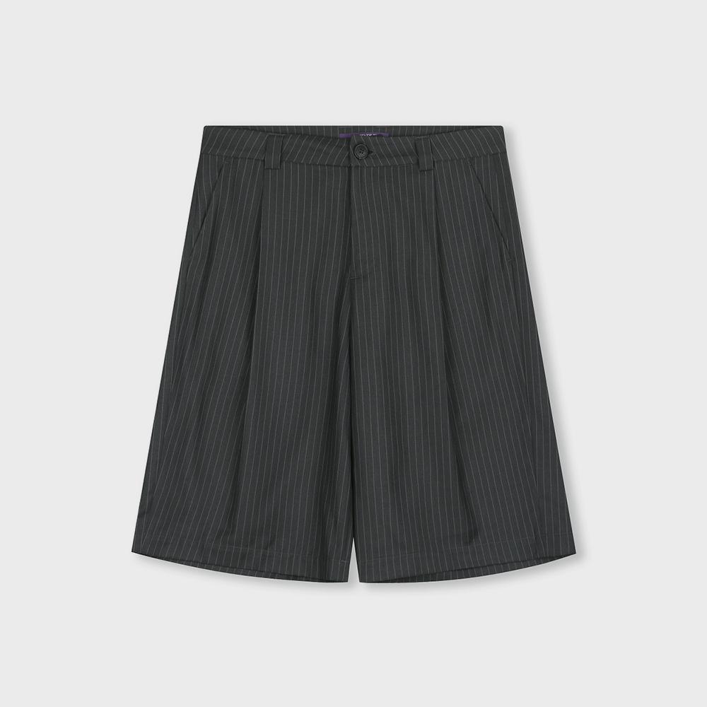 PIN STRIPE BERMUDA SHORTS GREY
