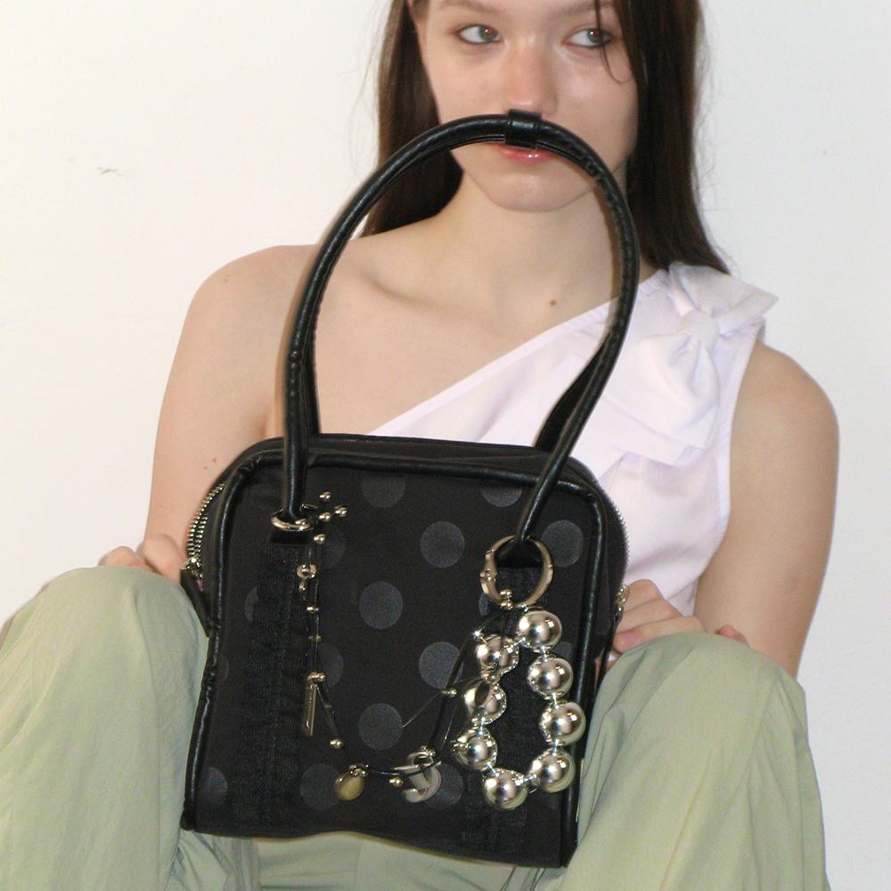 [태연 착용] mini box bag (black dot)